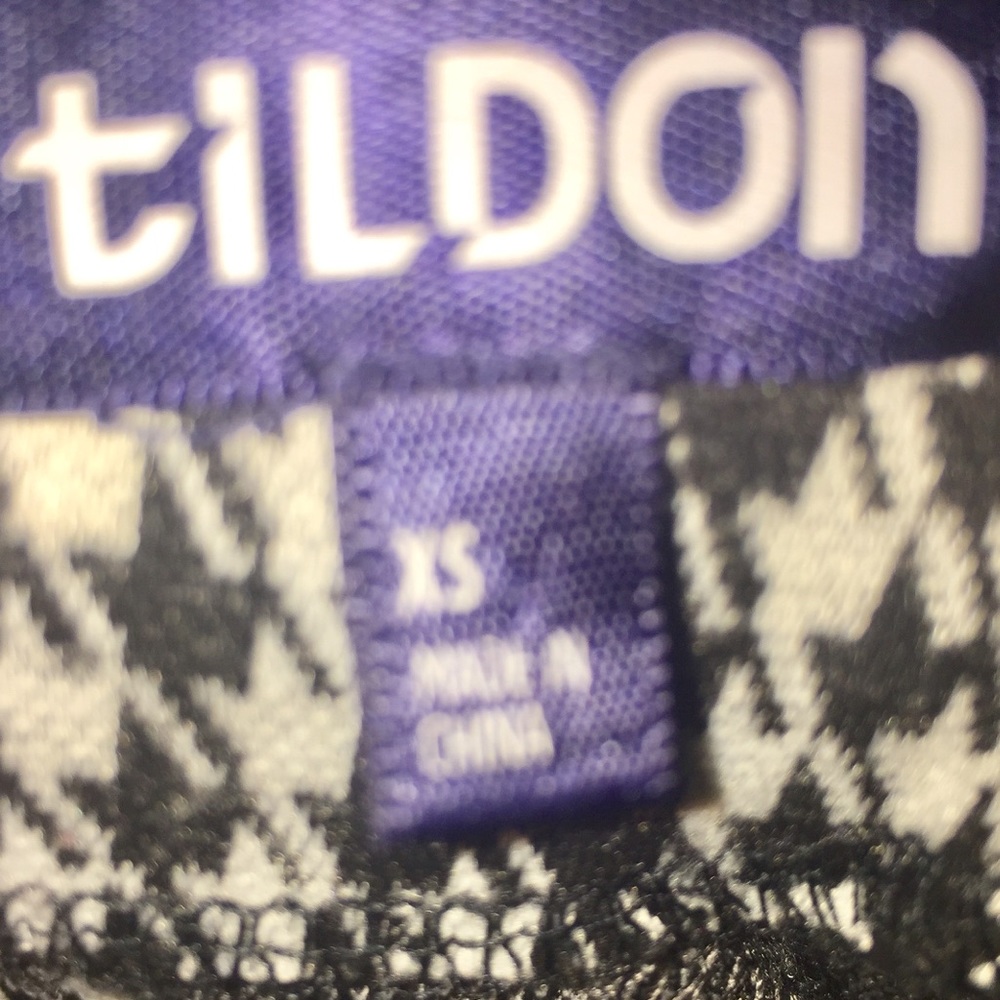 Tildon Houndstooth Split Back Top Size Women's Xs - image 4